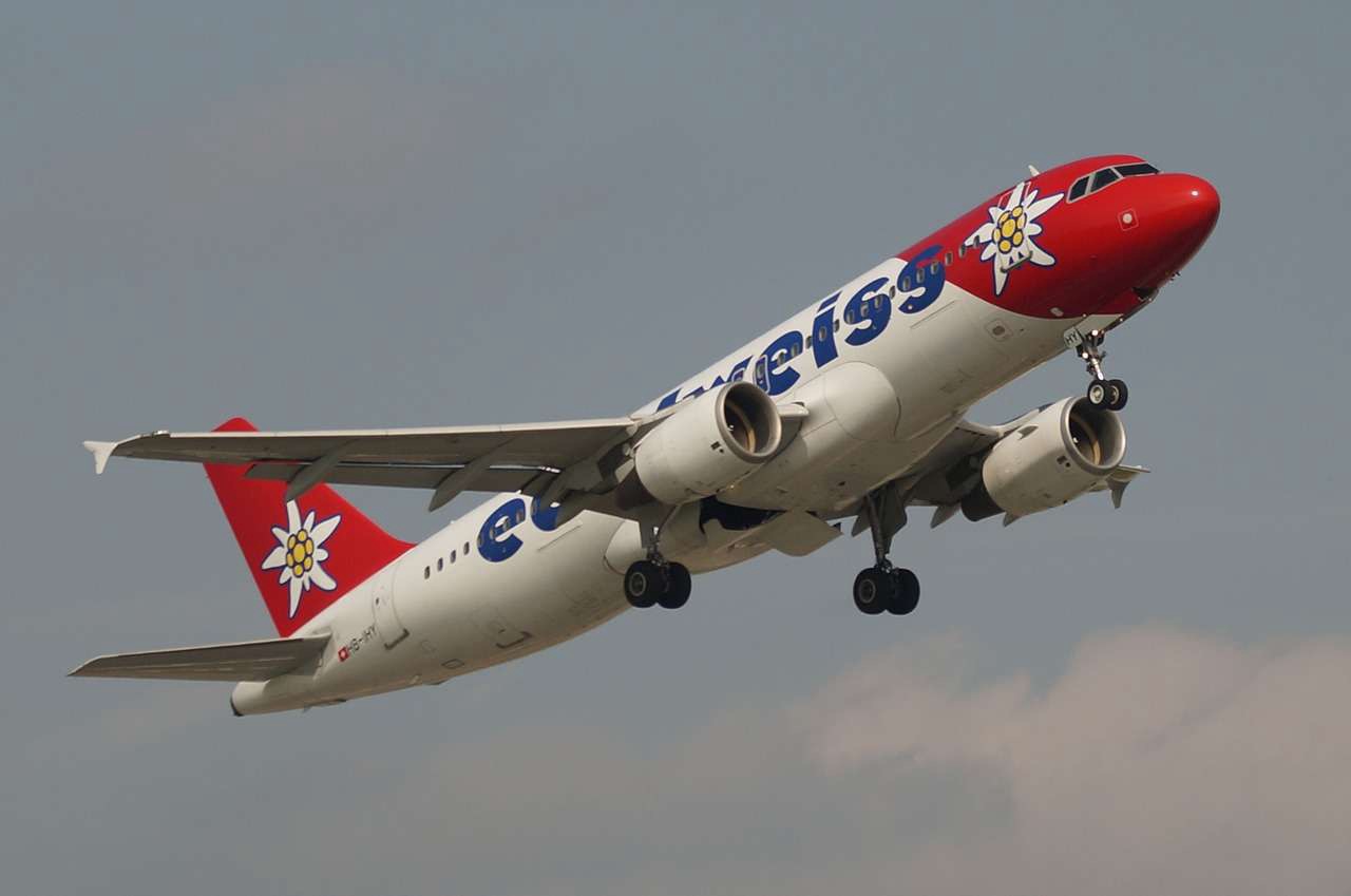 航空运输合同纠纷律师简述承运人无正本空运单放货的责任